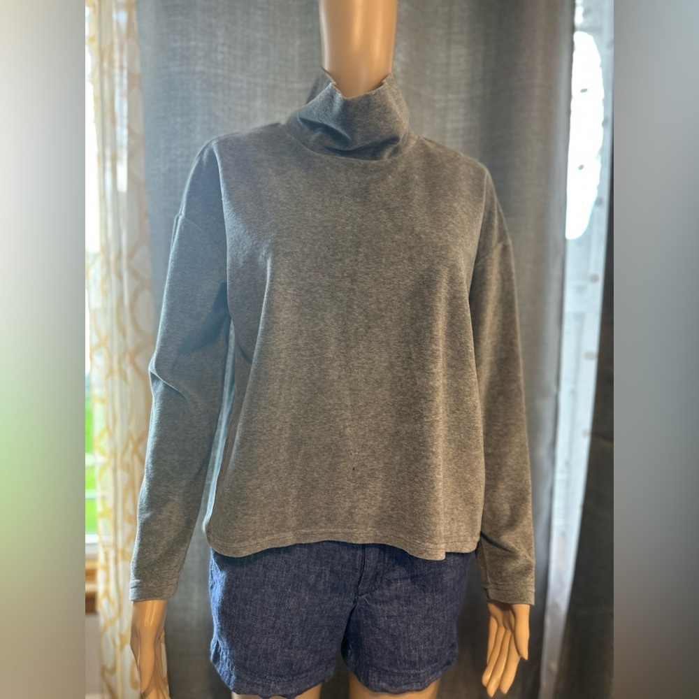 Banana Republic Turtle Neck